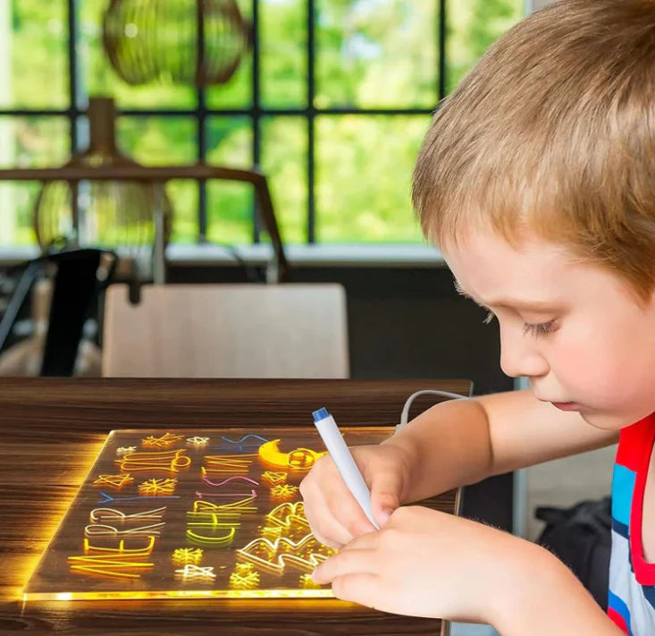 Pizarra LED Infantil + 7 Colores – ✨Dibuja con luz – 🎁 Regalo que sorprende desde el primer uso