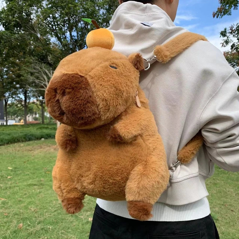 Mochila de Peluche Capibara - Diseño Kawaii Único con Hamburguesa - Lleva lo esencial con estilo todos los días